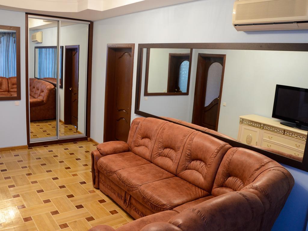 Like Hostel Kijów Zewnętrze zdjęcie